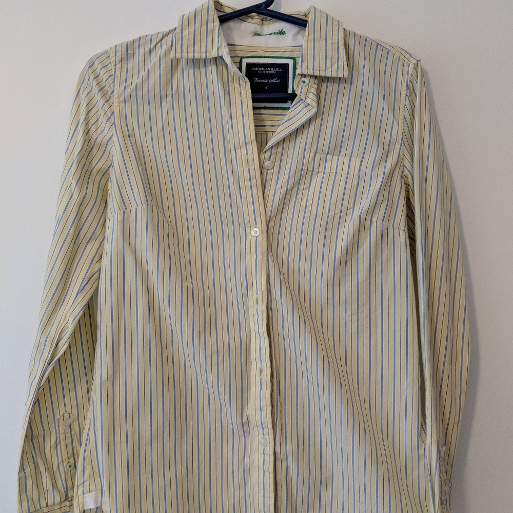 American Eagle button down shirt
